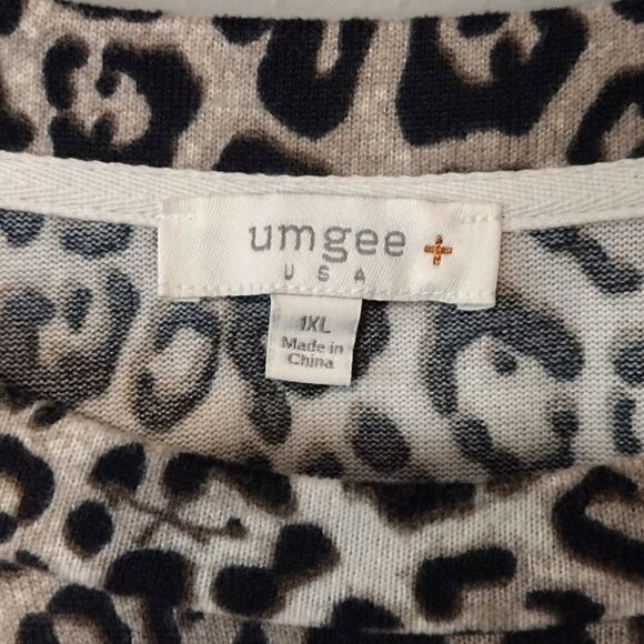 Umgee Women's Size 1XL Jaguar / Cheetah Print 3/4 Sleeve Side Slit Top - Picture 5 of 7